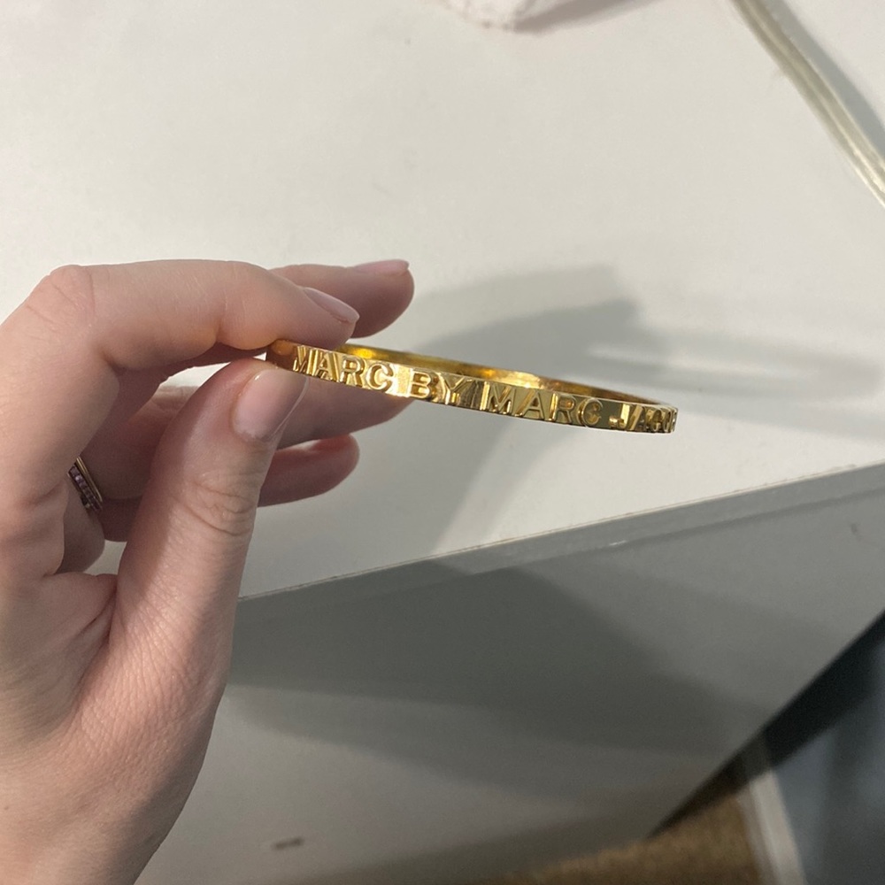 Marc by Marc Jacobs gold bangle